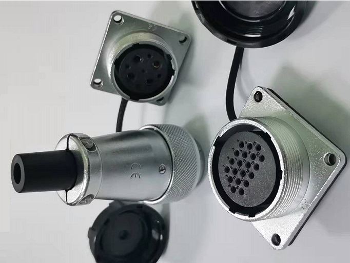 20-пинов токов контактен контактен конектор