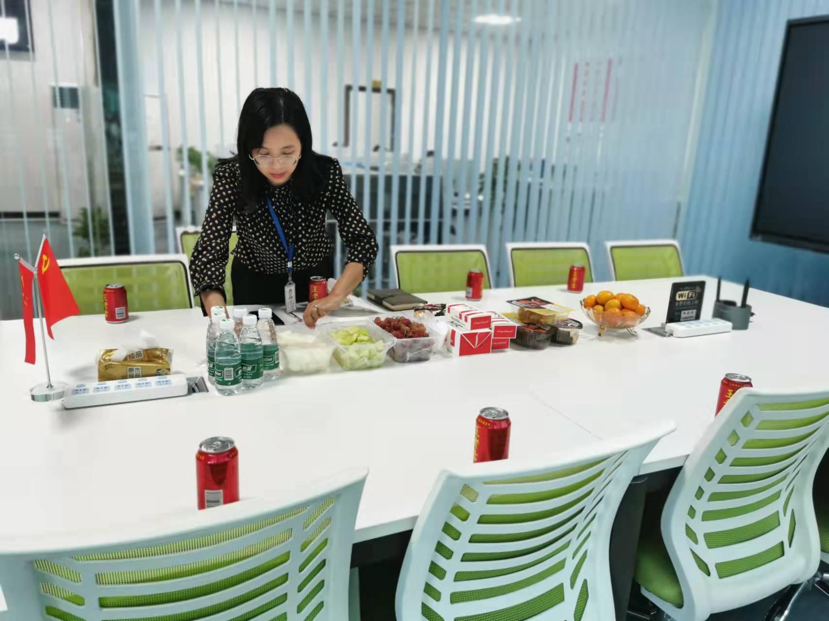 Среща за комуникации по продажбите