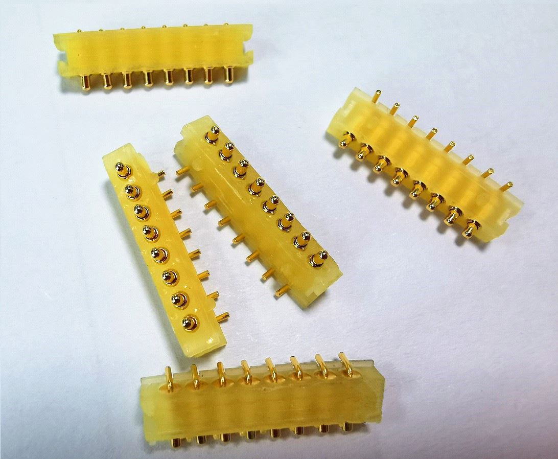 8-щифтов конектор Pogo Pin с една линия под прав ъгъл