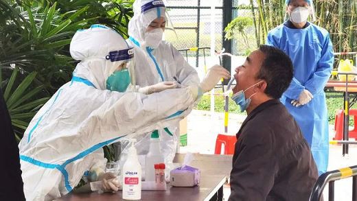 Целият ни персонал участва в тестване на нуклеинови киселини