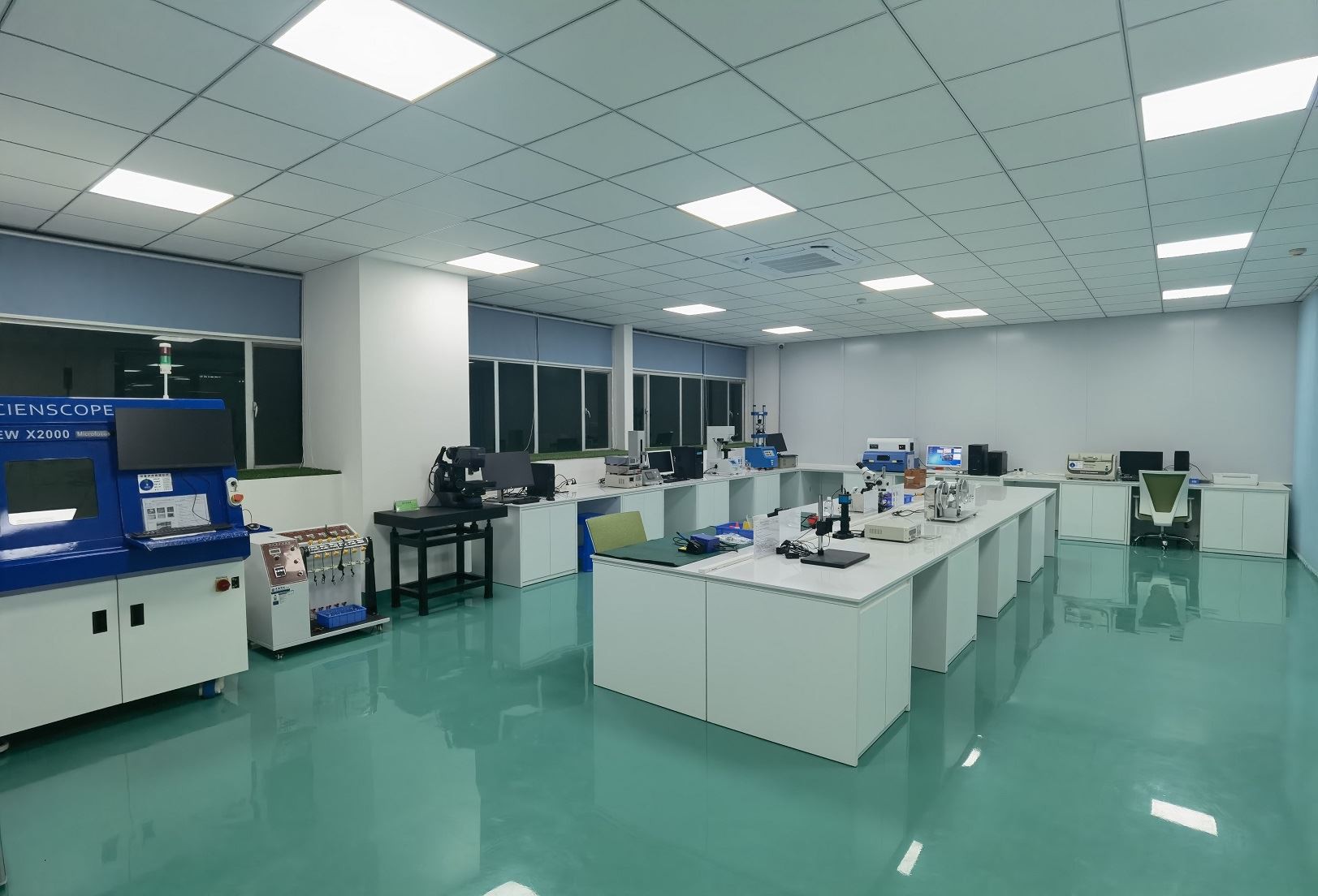 Лаборатория за изследване и тестване на Pogo Pin