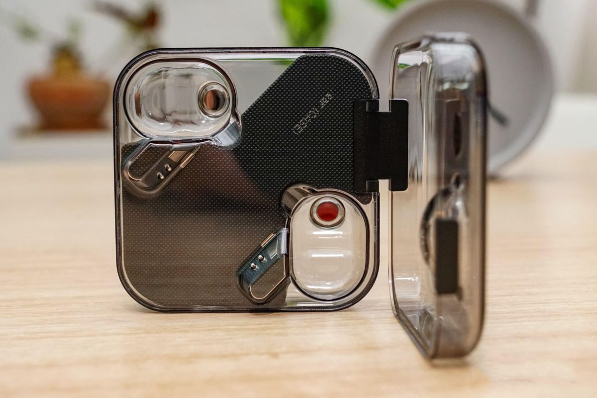 Nothing Ear (1) Слушалки Въведение